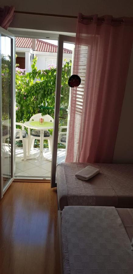 Apartmani Sonja Makarska Bagian luar foto