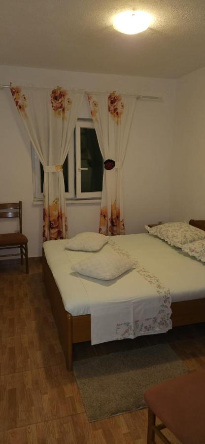Apartmani Sonja Makarska Bagian luar foto