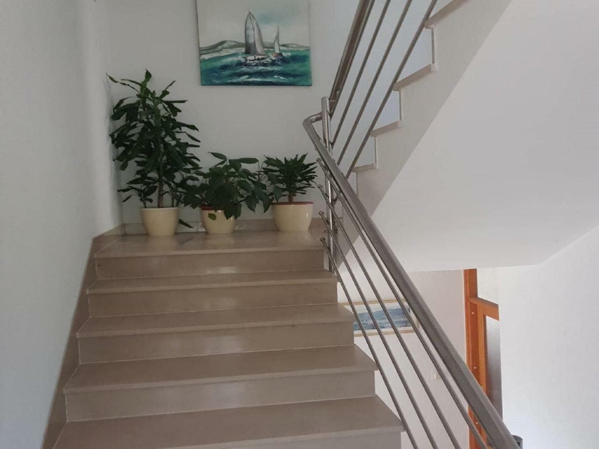 Apartmani Sonja Makarska Bagian luar foto